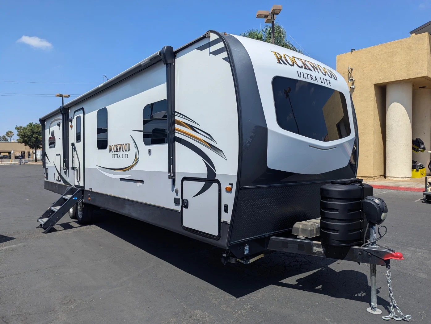 2021 Forest River Rockwood Ultra Lite 2902SW exterior