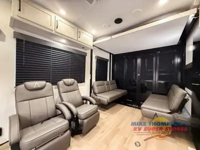 2026 Grand Design Momentum G-Class photo 7