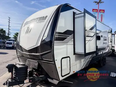 2026 Grand Design Momentum G-Class photo 3