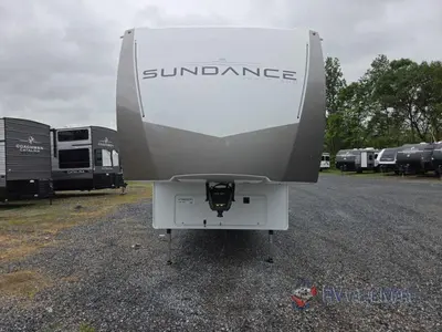 2027 Heartland Sundance photo 3