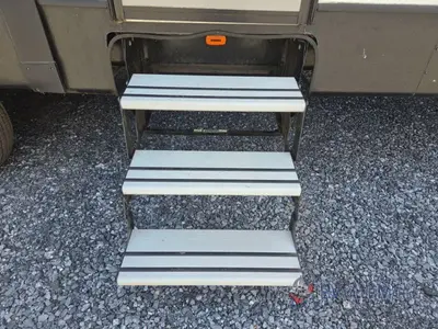 2016 Keystone RV Laredo photo 16