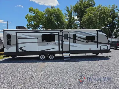 2016 Keystone RV Laredo photo 9