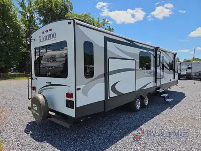 2016 Keystone RV Laredo photo 8