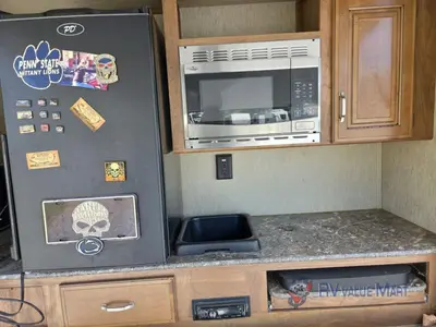 2016 Keystone RV Laredo photo 12