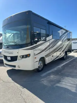 Used 2015 Forest River Georgetown 270S