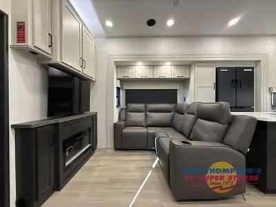 2026 Grand Design Momentum G-Class photo 16