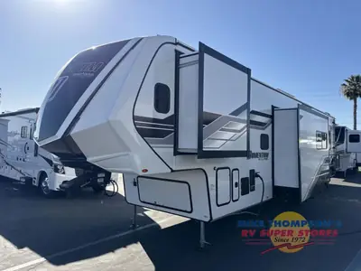 2026 Grand Design Momentum G-Class photo 11