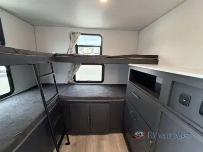 2027 Forest River RV Surveyor Legend photo 33