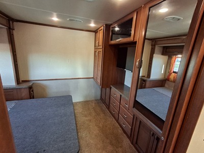 2015 FLEETWOOD BOUNDER photo 40