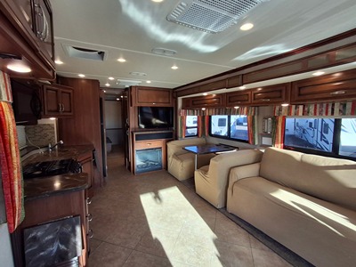2015 FLEETWOOD BOUNDER photo 19