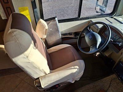 2015 FLEETWOOD BOUNDER photo 46