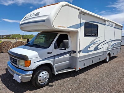 2004 FLEETWOOD TIOGA photo 2