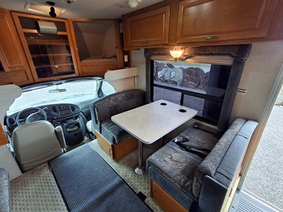 2004 FLEETWOOD TIOGA photo 31