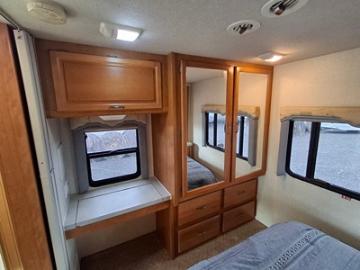 2004 FLEETWOOD TIOGA photo 16