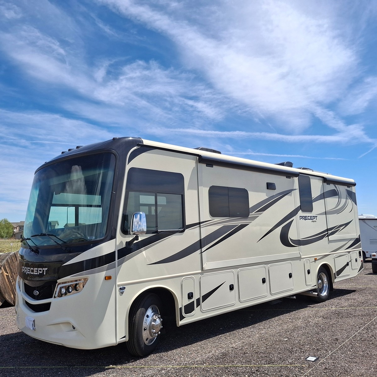 2022 JAYCO PRECEPT exterior