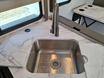 2023 THOR MOTOR COACH GENEVA photo 41