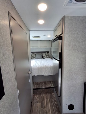2023 THOR MOTOR COACH GENEVA photo 20