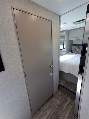 2023 THOR MOTOR COACH GENEVA photo 21
