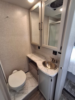 2023 THOR MOTOR COACH GENEVA photo 22