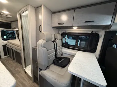 2024 Thor Motor Coach Dazzle 2AB photo 10