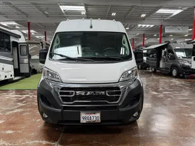 2024 Thor Motor Coach Dazzle 2AB photo 3