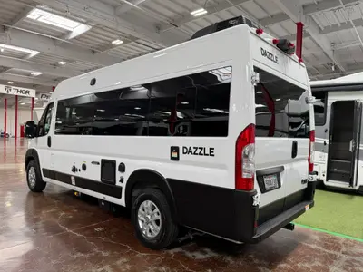 2024 Thor Motor Coach Dazzle 2AB photo 5