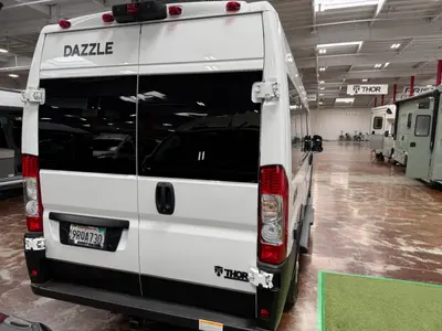 2024 Thor Motor Coach Dazzle 2AB photo 8