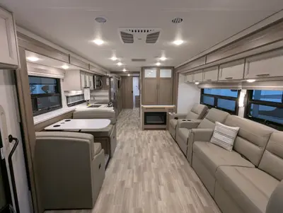 2027 Thor Motor Coach Windsport 36H photo 17