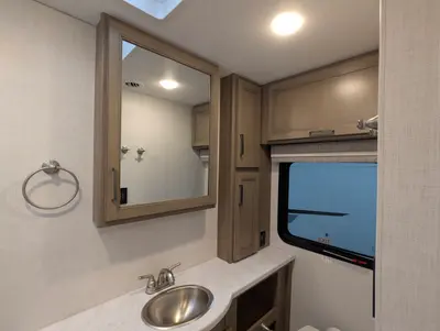 2027 Thor Motor Coach Windsport 36H photo 40