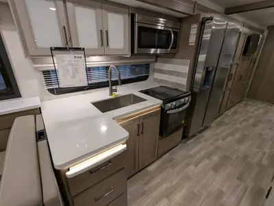2027 Thor Motor Coach Windsport 36H photo 25
