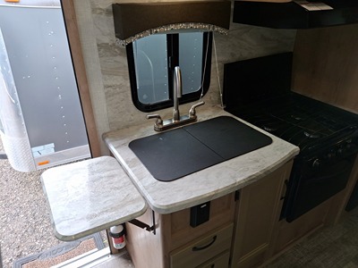 2021 WINNEBAGO MICRO MINNIE photo 19