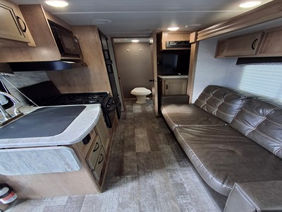 2021 WINNEBAGO MICRO MINNIE photo 7