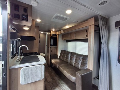 2021 WINNEBAGO MICRO MINNIE photo 16