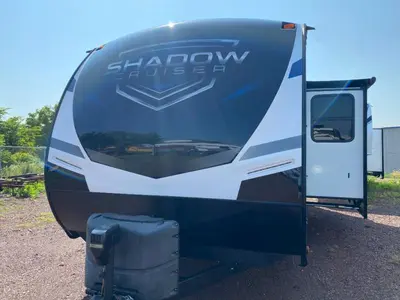 Used 2022 Cruiser Shadow Cruiser 239RBS