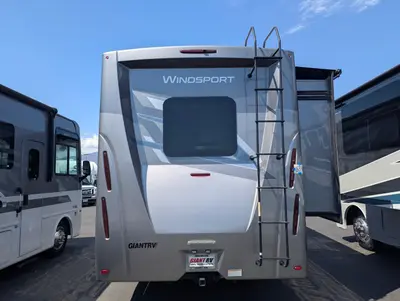 2025 Thor Motor Coach Windsport photo 5