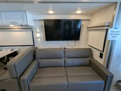 2025 Thor Motor Coach Windsport photo 22
