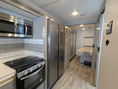 2025 Thor Motor Coach Windsport photo 27