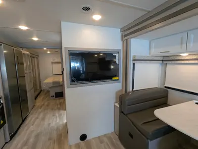 2025 Thor Motor Coach Windsport photo 24
