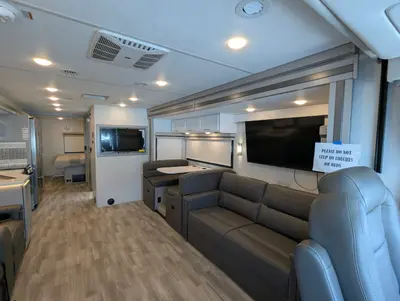 2025 Thor Motor Coach Windsport photo 15