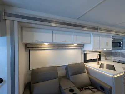 2025 Thor Motor Coach Windsport photo 21
