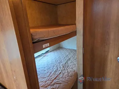 2016 Prime Time RV Avenger ATI photo 24