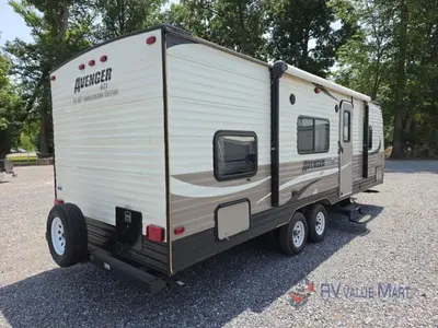 2016 Prime Time RV Avenger ATI photo 8