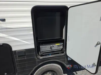 2022 Coachmen RV Clipper Ultra-Lite photo 12