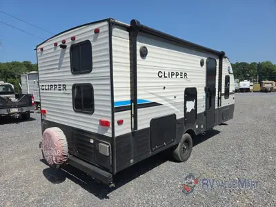 2022 Coachmen RV Clipper Ultra-Lite photo 8