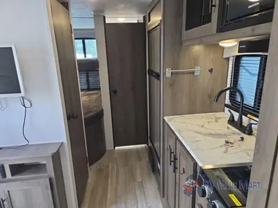 2022 Coachmen RV Clipper Ultra-Lite photo 19