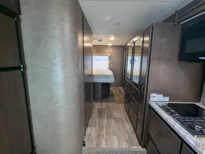 2020 Thor Motor Coach Four Winds 31W photo 19