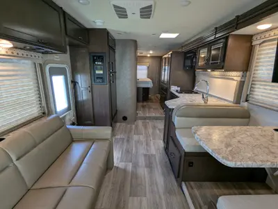 2020 Thor Motor Coach Four Winds 31W photo 12