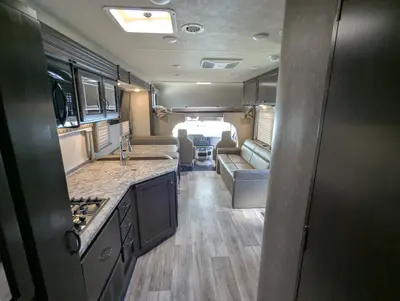 2020 Thor Motor Coach Four Winds 31W photo 27