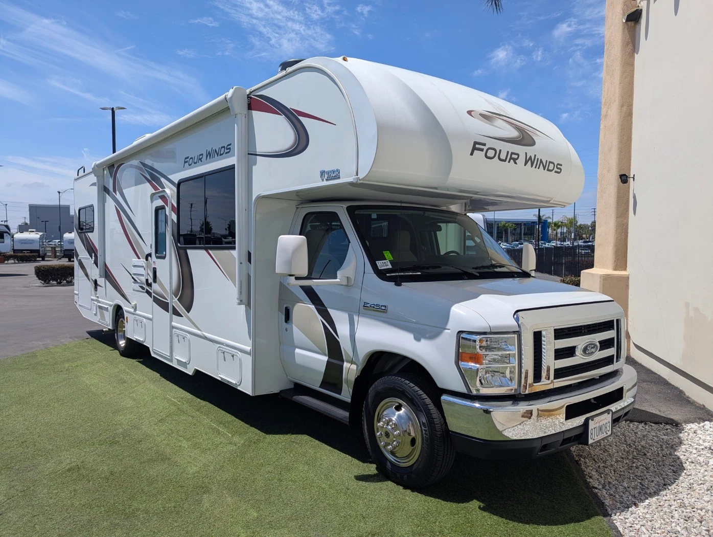 2020 Thor Motor Coach Four Winds 31W exterior