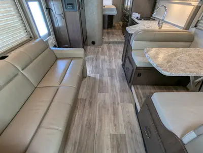 2020 Thor Motor Coach Four Winds 31W photo 13
